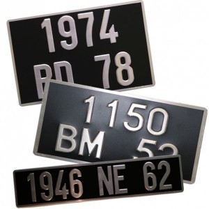 plaque-immatriculation-moto-noire-170-x-130-mm